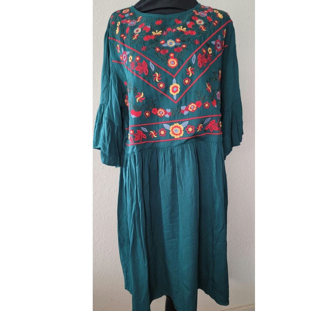 NWT Green Embroidered Floral Peasant Tunic Dress Bell SleevesTiered Boho Size 1X